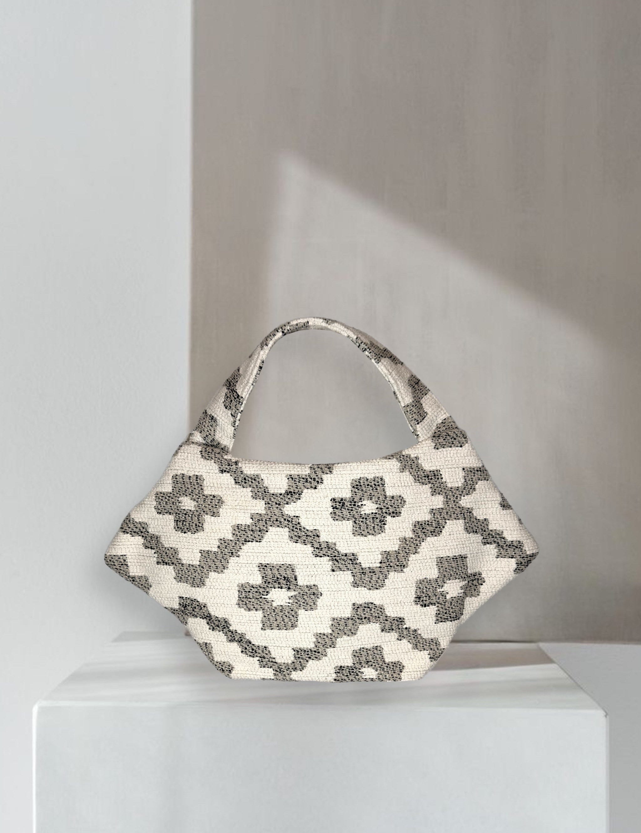 Zevelyn Jean Zuree Handbag Zuree Hand Bag Tribal White